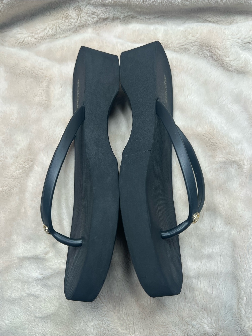 Michael Kors sandals size 8 - Picture 2 of 5